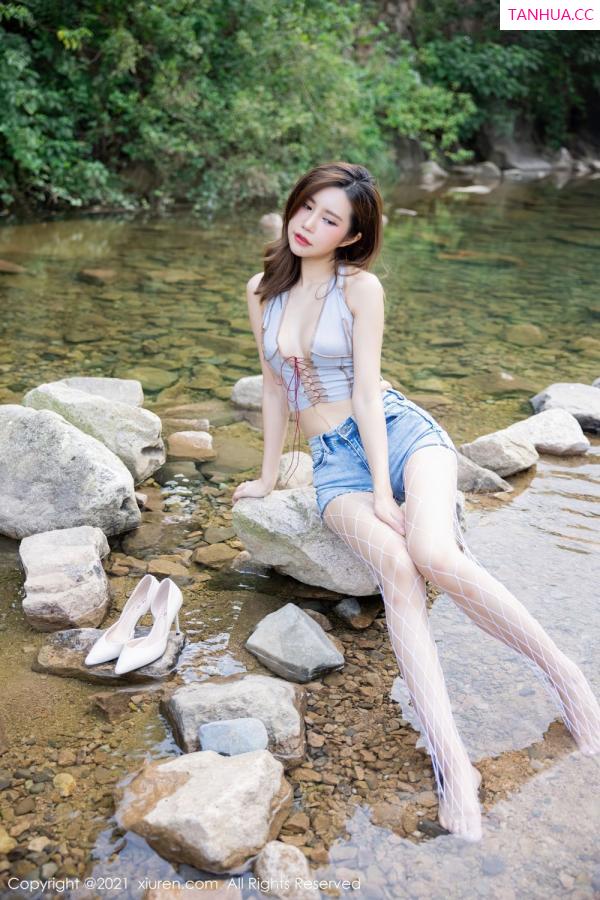 綺裡嘉 绮里嘉 [XiuRen]高清写真图 2021.12.21 No.4366 绮里嘉ula第31张图片